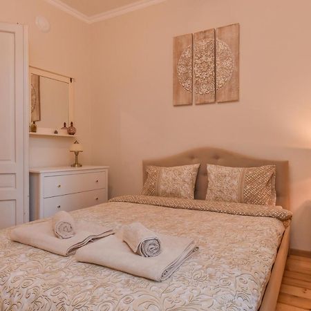 Spacious Vintage 2Br, 2Bath Apartment By Flat Mаnager โซเฟีย ภายนอก รูปภาพ