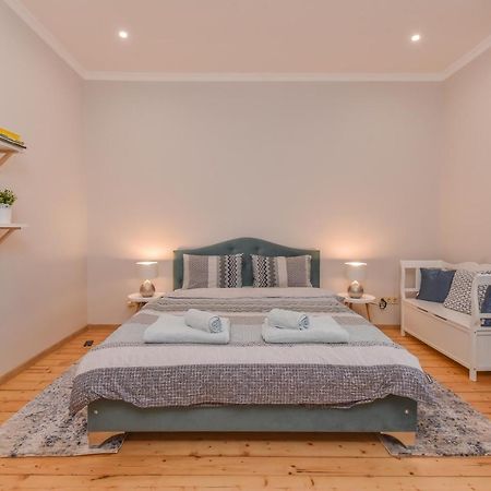 Spacious Vintage 2Br, 2Bath Apartment By Flat Mаnager โซเฟีย ภายนอก รูปภาพ